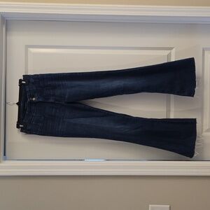 Lucky Brand dark wash high rise flare jeans sz 6/28R